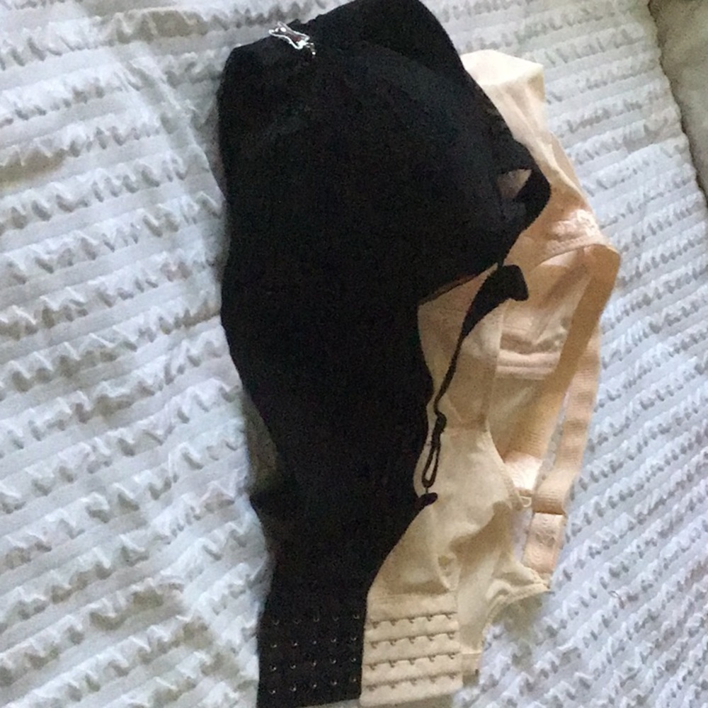 Bras - Picture 4 of 4